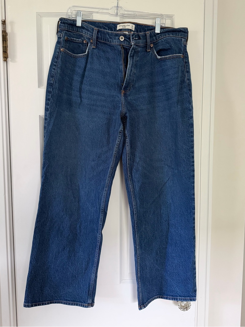A&F Curve Love Low Rise Baggy Jean 12S
